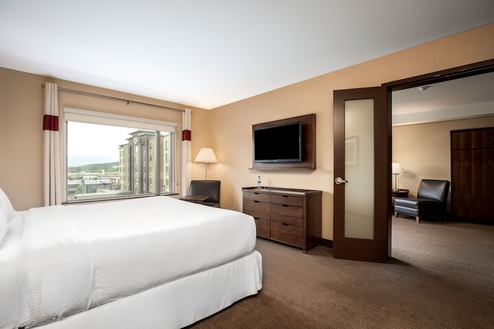 Four Points by Sheraton Kelowna Airport