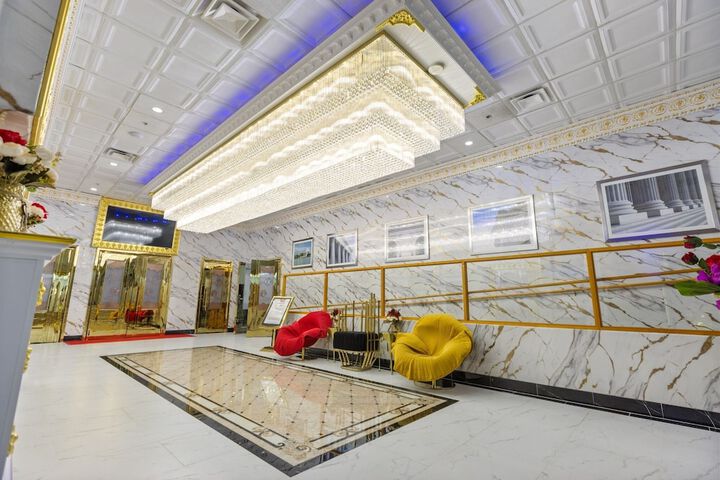 Metro Points Hotel