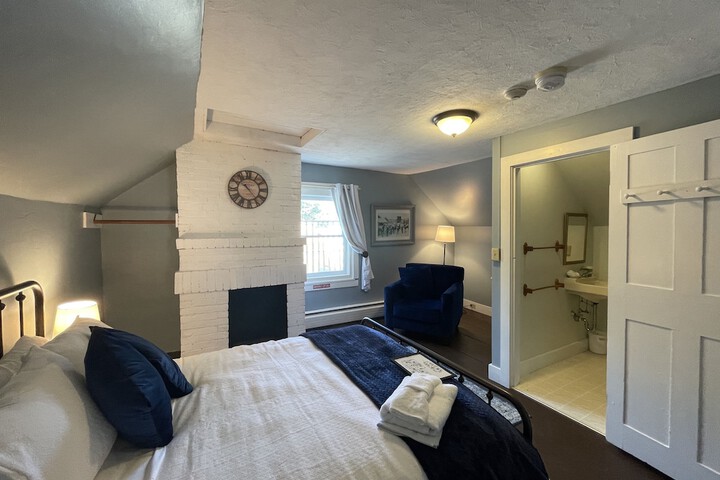 Stone Hearth Inn and Eatery