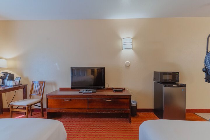 Room 26 of 71