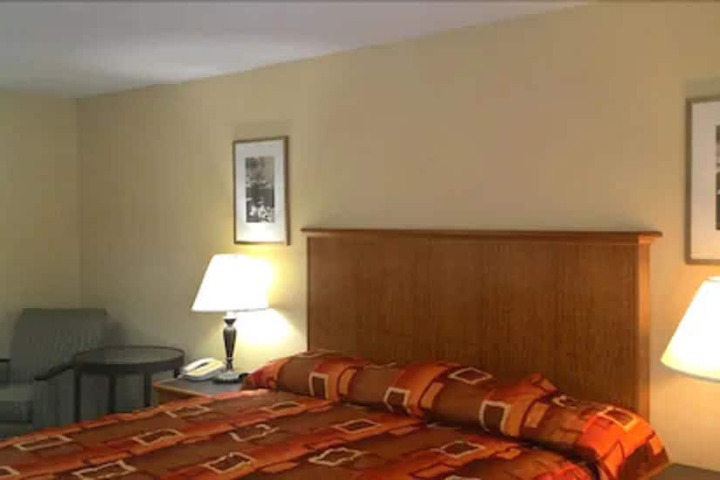 Room 8 of 21