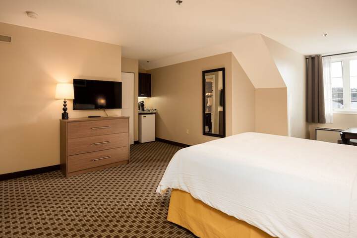 Room 44 of 81