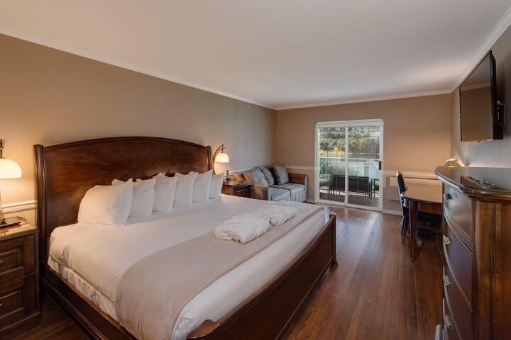 Room 10 of 56