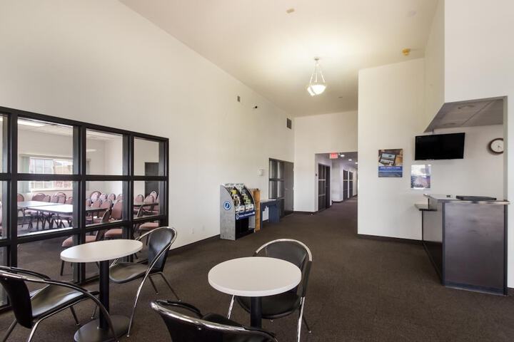 Motel 6 Rothschild WI