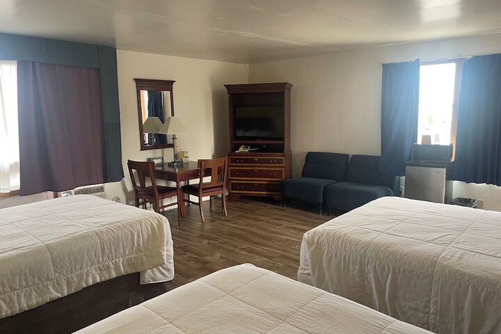 Room 7 of 24