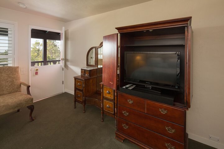 Room 14 of 74