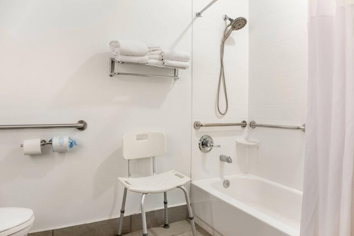 Country Inn & Suites by Radisson Georgetown, KY