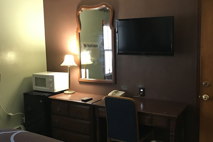 Budget Inn Marinette