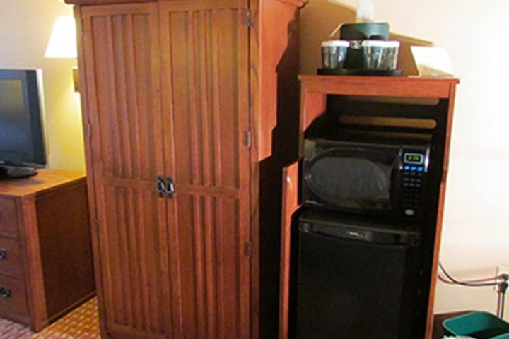 Room 41 of 49