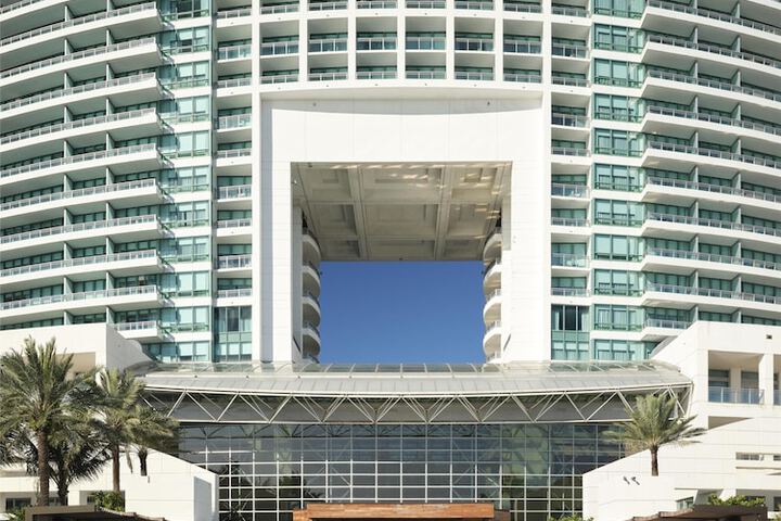 Signia by Hilton Diplomat Beach Resort