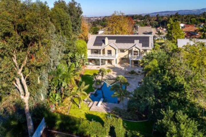 5BDRM Villa Via Mil Cumbres
