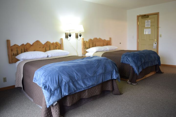 Room 16 of 40