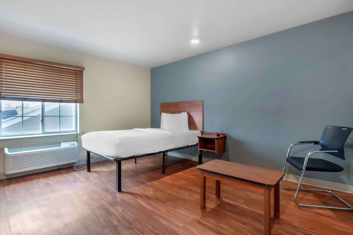 Room 27 of 27
