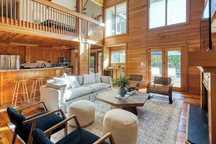 Raven by Avantstay Entertainers Dream w / Pool Hot Tub, Game Room! 9 Brs!