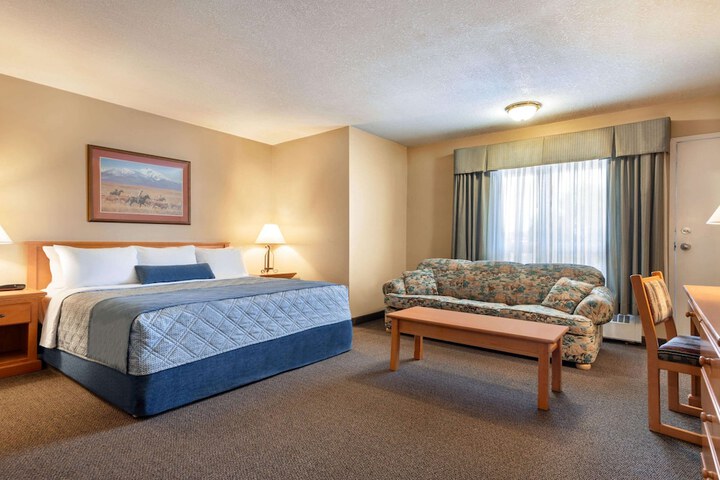 Travelodge by Wyndham Edson