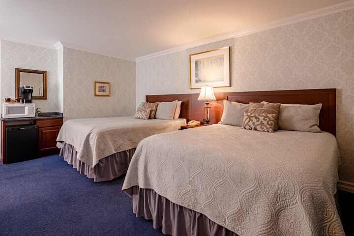 Room 118 of 187
