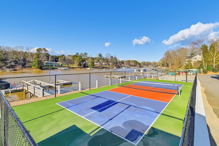 Community Perks + Views: Cozy Lake Norman Cottage