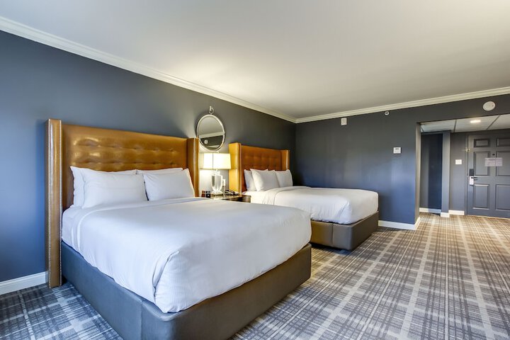Room 33 of 83