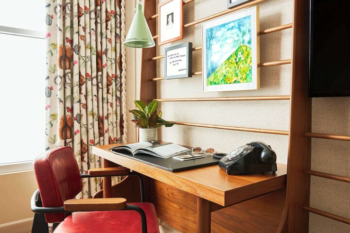Room 46 of 83