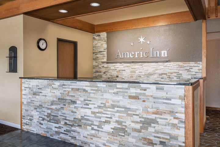 AmericInn by Wyndham Lake City