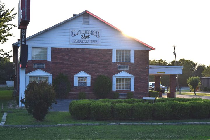 Claremore Motor Inn