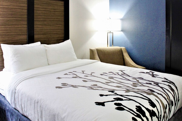 Room 15 of 30