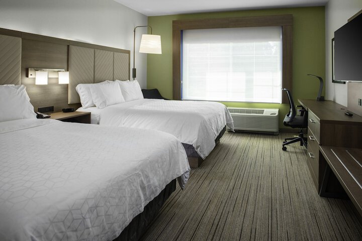 Room 18 of 34