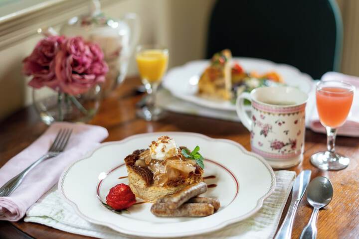 Breakfast/Coffee Service 69 of 81