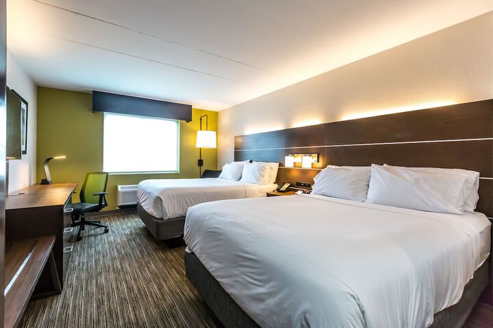 Room 13 of 45