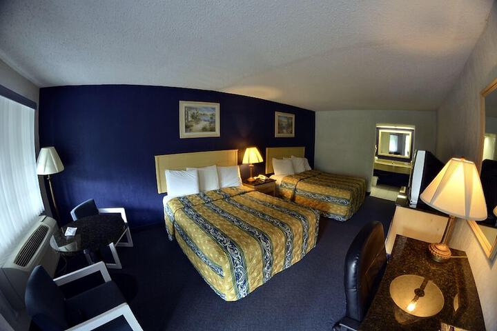 Room 42 of 51