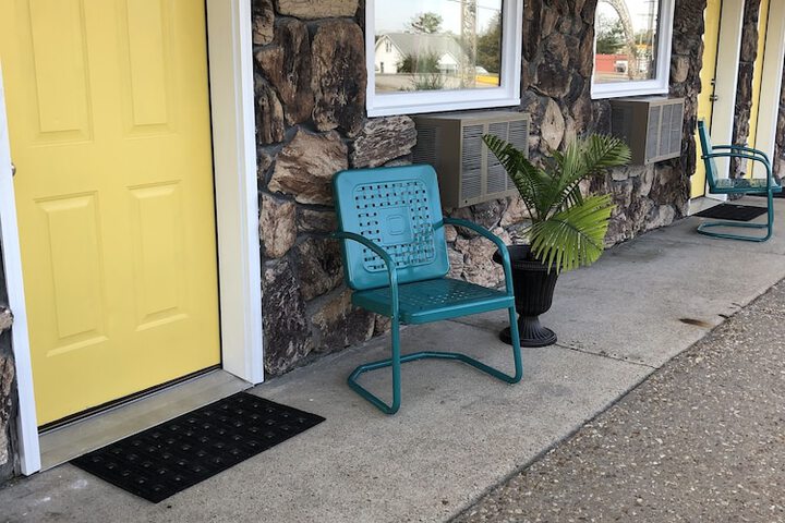 Triangle Inn Motel