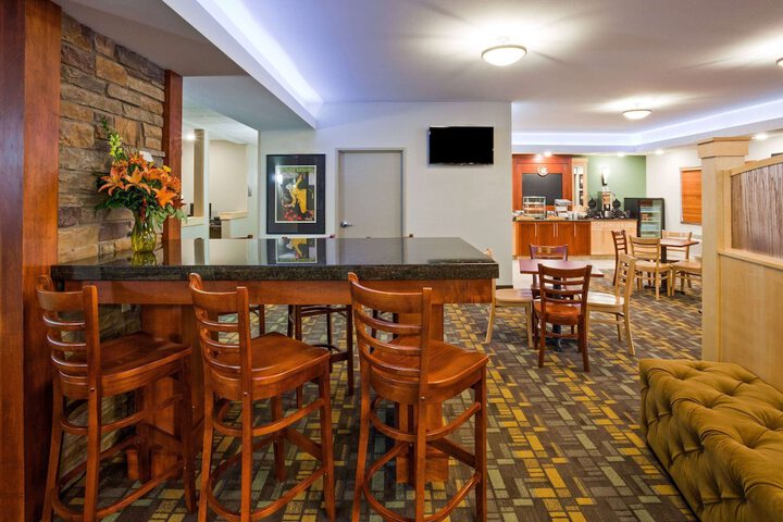 Hotel Interior 11 of 31