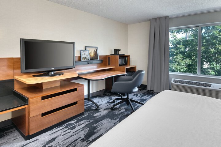 Room 17 of 21