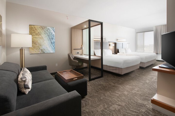 Room 15 of 26