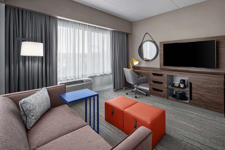 Room 10 of 31