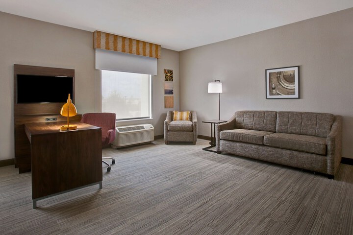 Room 32 of 57
