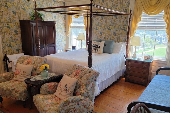 Strong House Inn