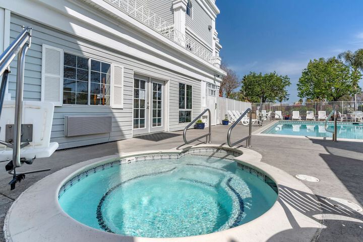 Pool 9 of 48