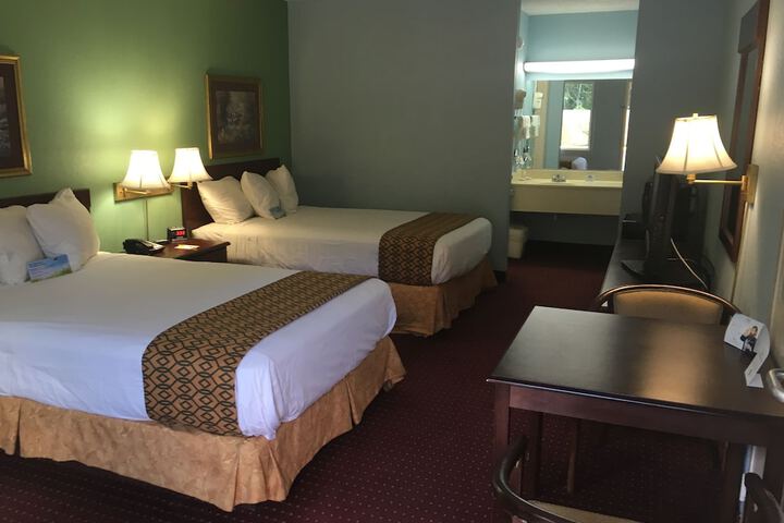 Room 12 of 34