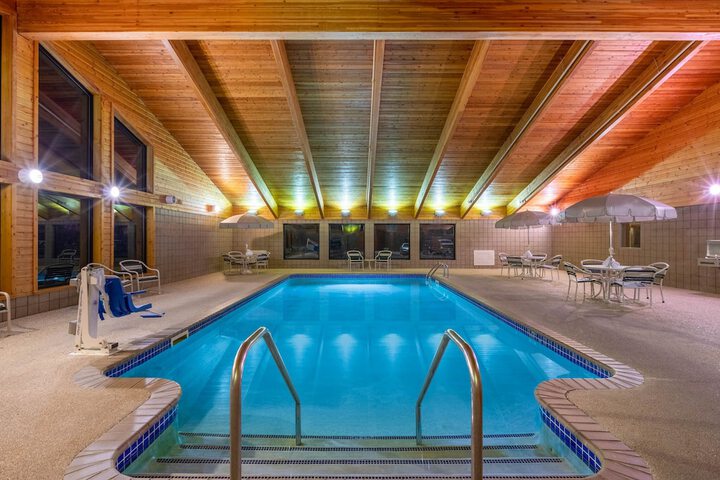 Pool 5 of 30