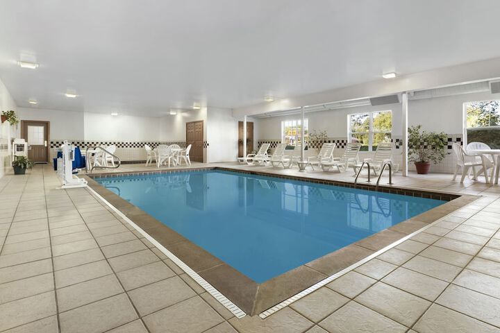 Pool 4 of 21