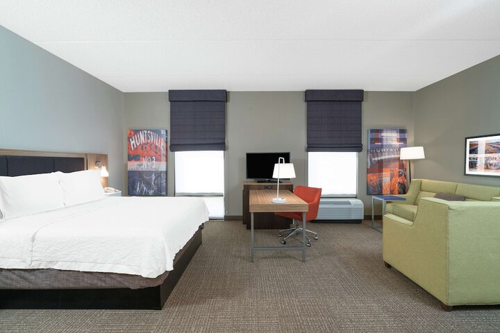 Room 9 of 43