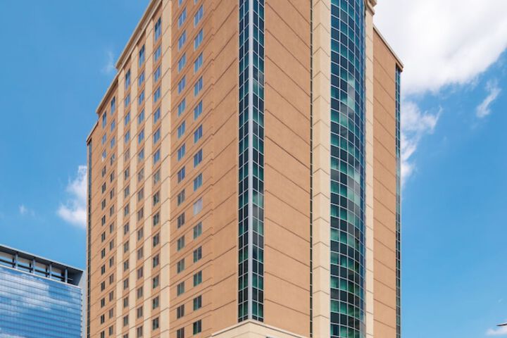 Hotel 2 of 73