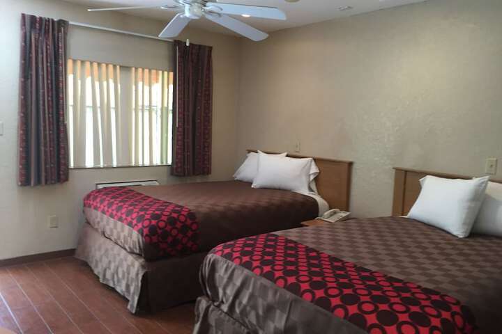 Room 77 of 100