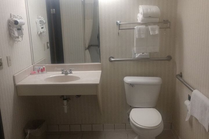 Econo Lodge Luverne I-90