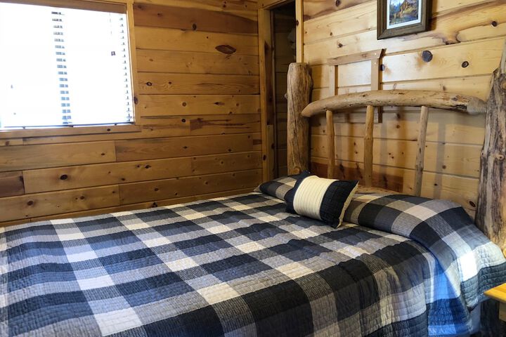 Mountain View Lodge & Cabins