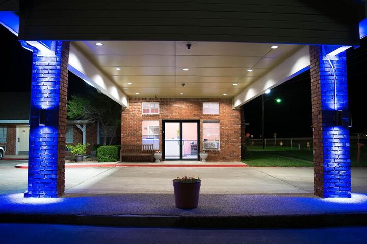 Hotel 5 of 41