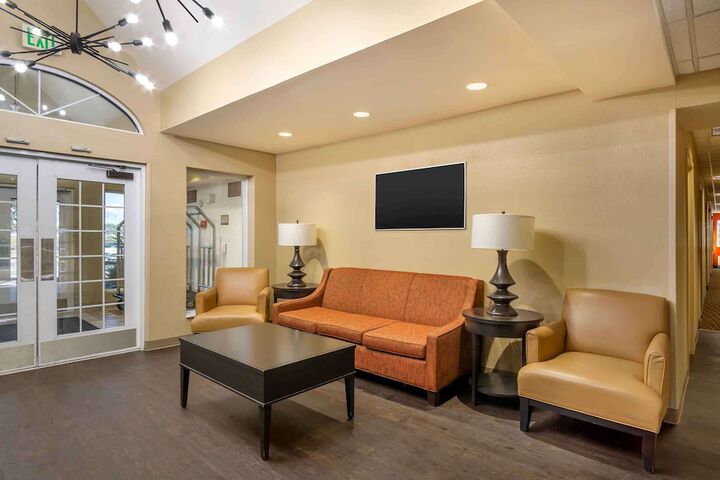 Hotel Interior 11 of 30