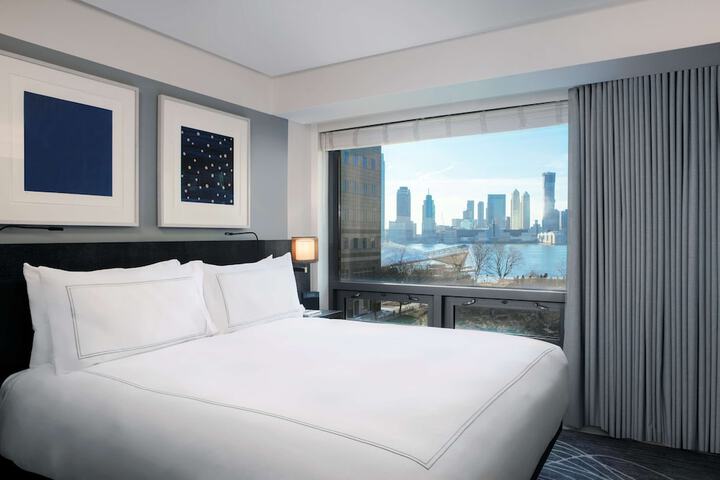 Room 41 of 111