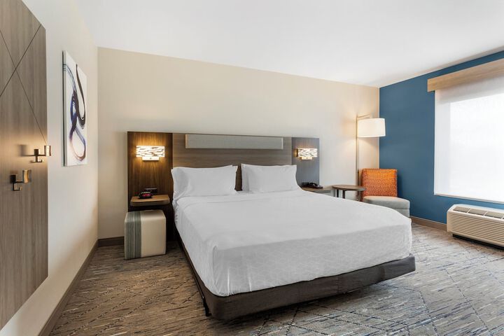 Holiday Inn Express Hotel & Suites Belgrade by IHG